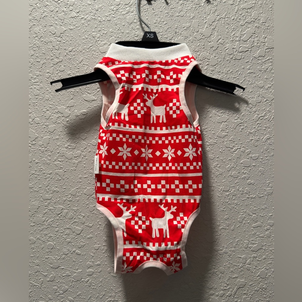 Cute Winter Dog Shirt - Size M